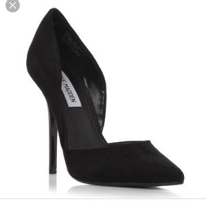 Pointy toe Steve Madden pumps